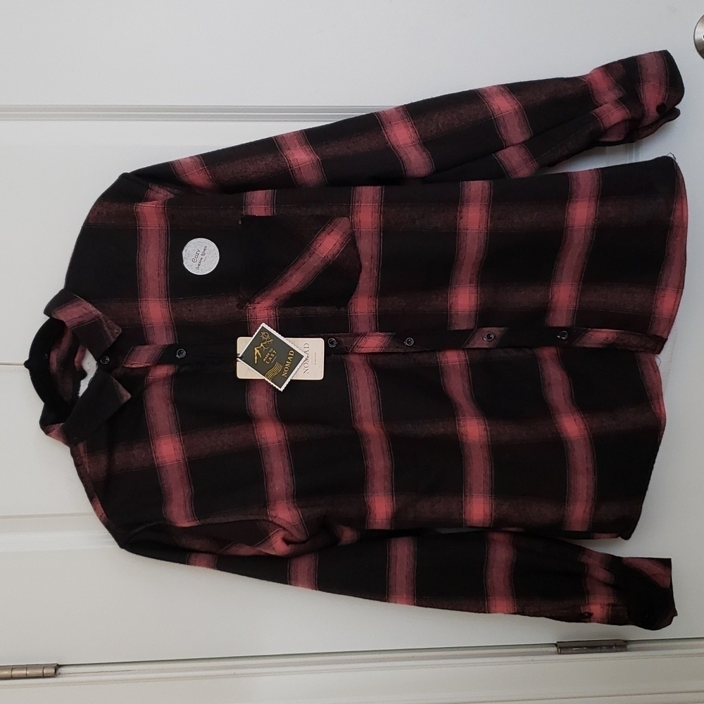 Nomad Men's Black & Pink Plaid Sherpa Lined Button Down - Size M